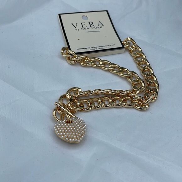 NWT Vera by New York bold chain and faux pearl heart choker - Picture 6 of 8